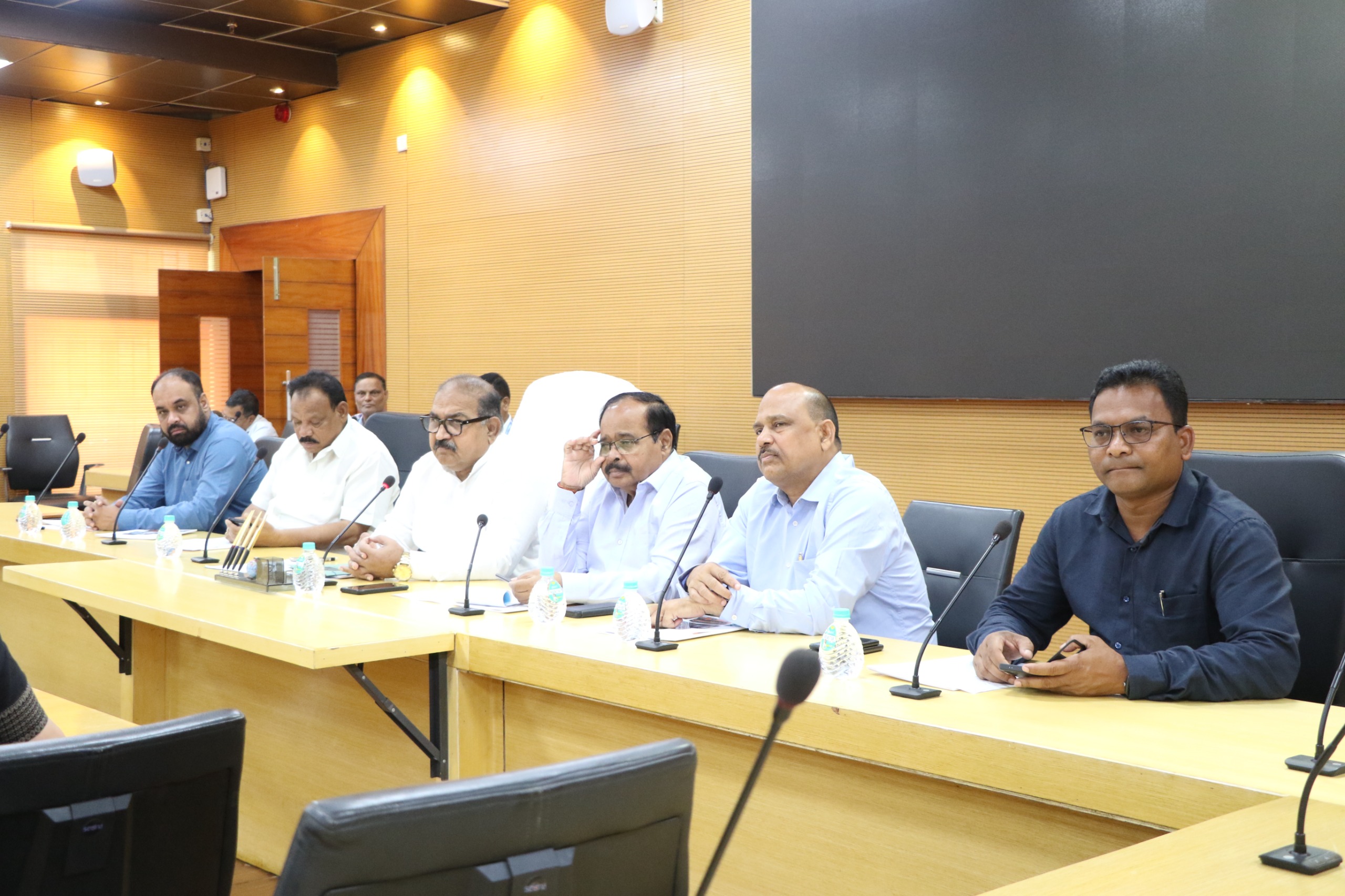 1st meeting of the Committee on Estimates, 2025-26